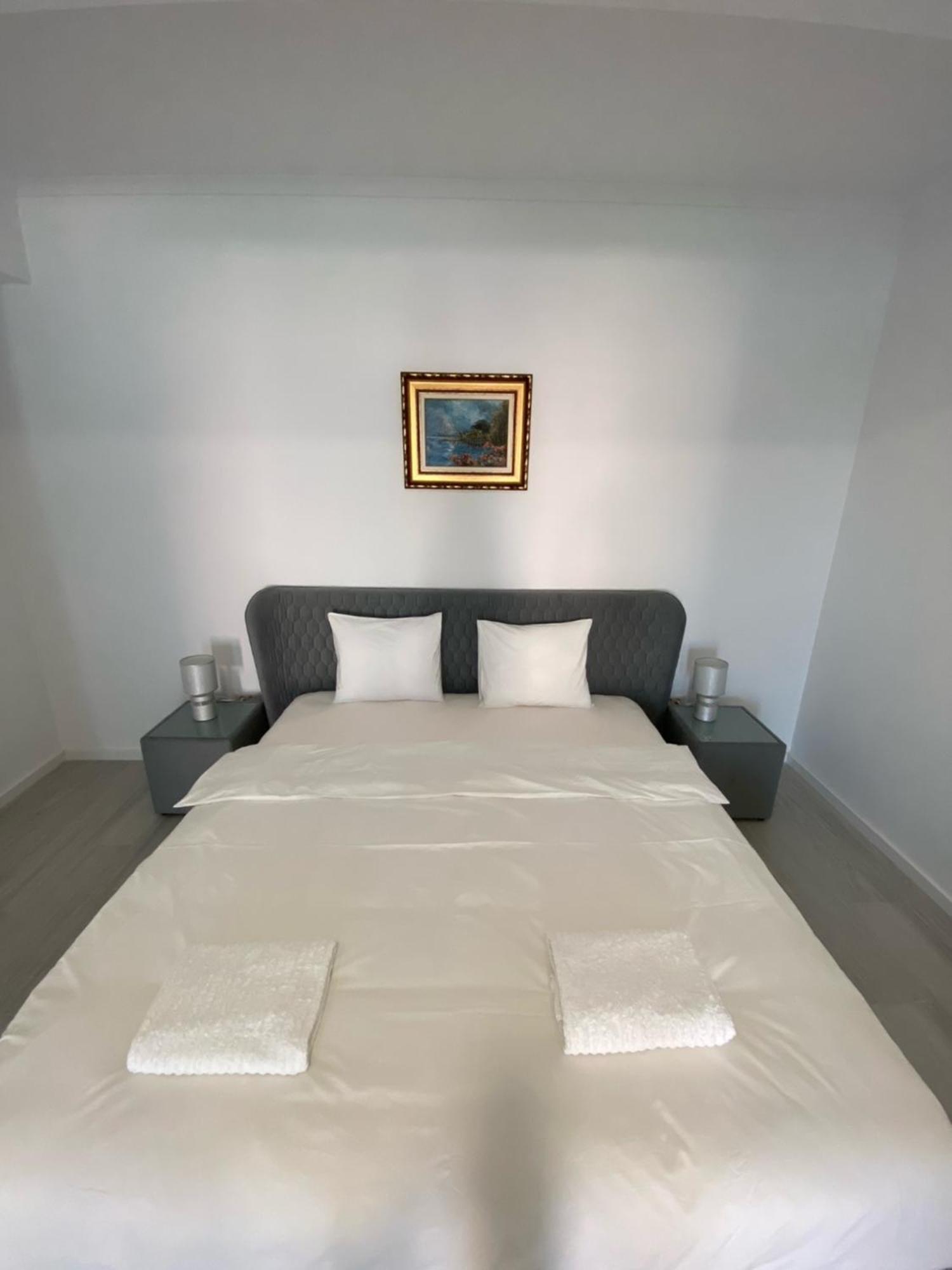Maritimo Aparthotel Constanta Phòng bức ảnh