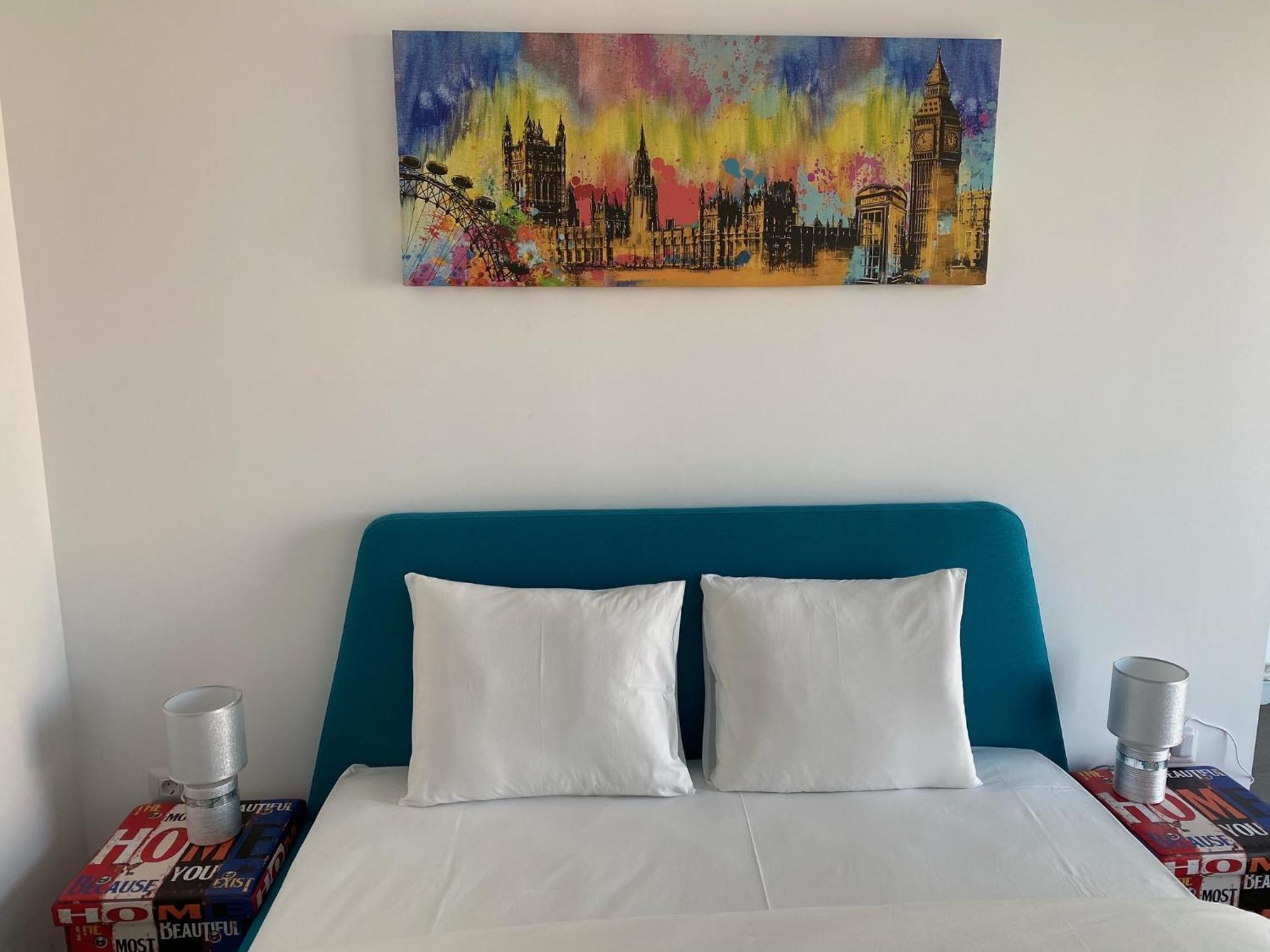 Maritimo Aparthotel Constanta Phòng bức ảnh
