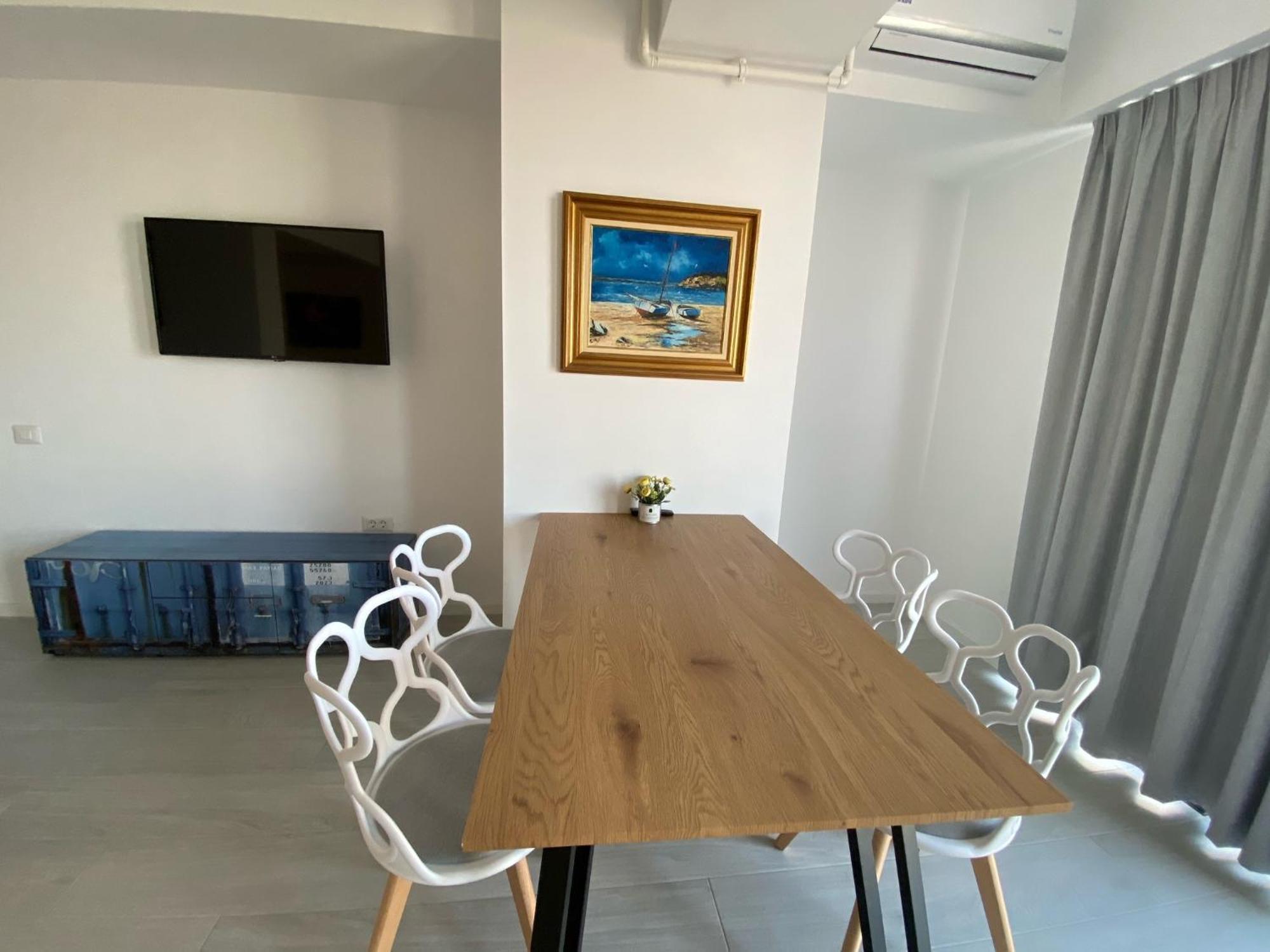 Maritimo Aparthotel Constanta Phòng bức ảnh
