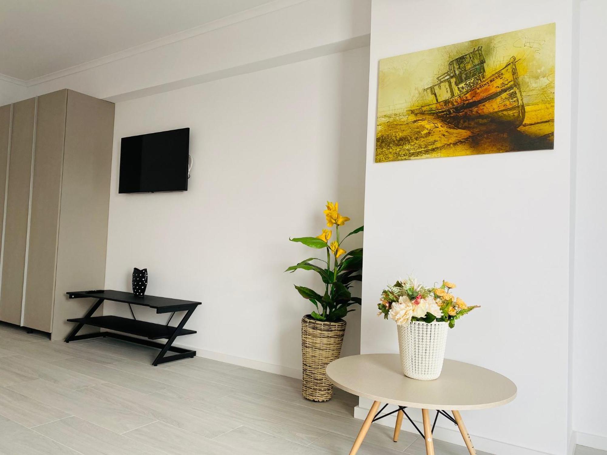 Maritimo Aparthotel Constanta Phòng bức ảnh
