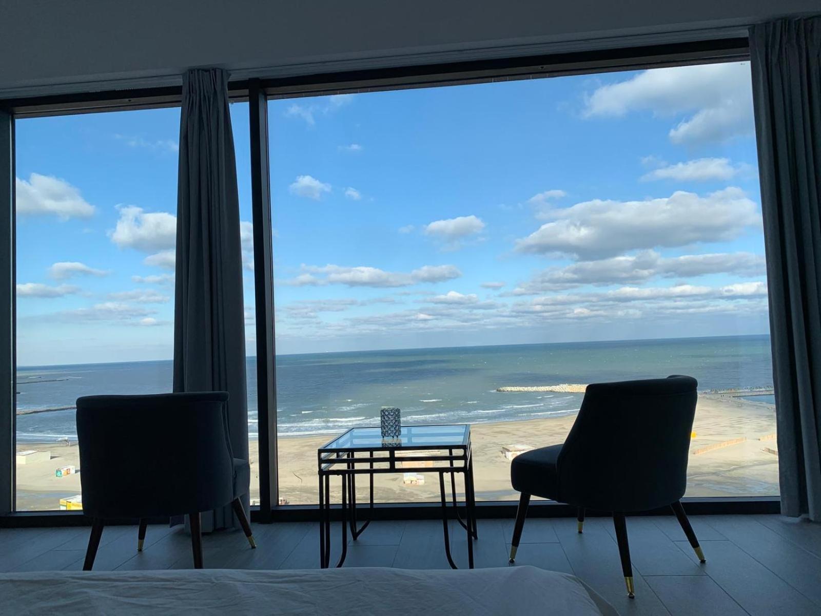 Maritimo Aparthotel Constanta Ngoại thất bức ảnh